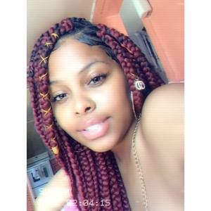 Meet your Posher, Lia